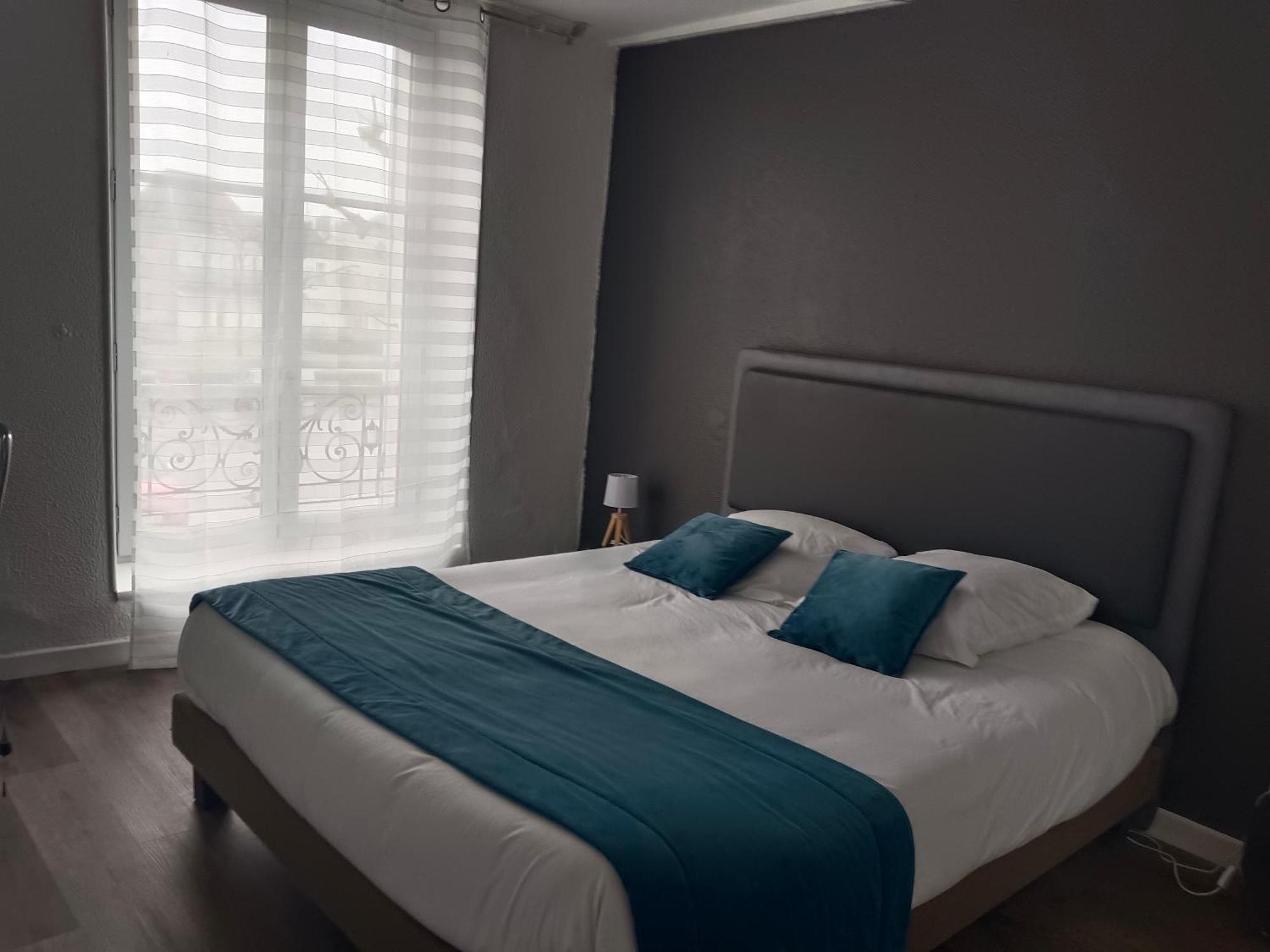 Hotel De France Vatan Екстер'єр фото