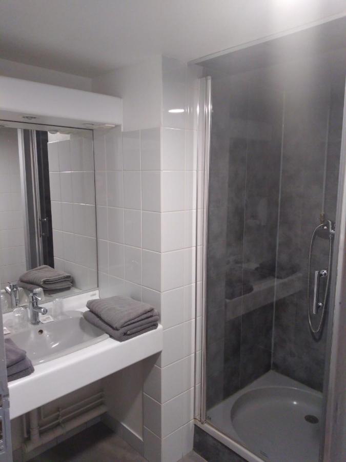 Hotel De France Vatan Екстер'єр фото